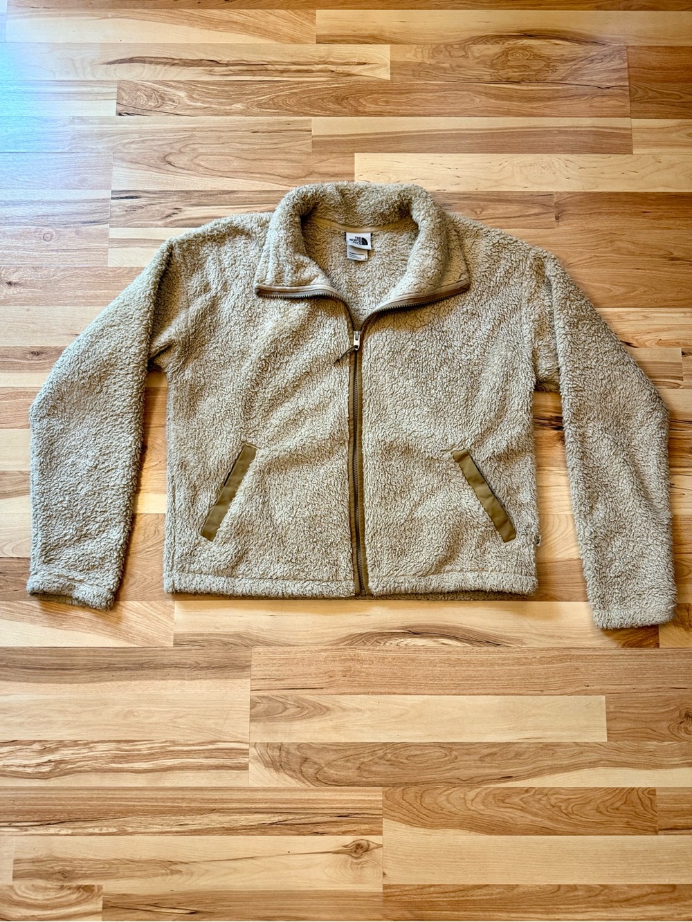 The North Face Furry Fleece 2.0 Women’s Large Beige Tan Sherpa Full Zip Jacket